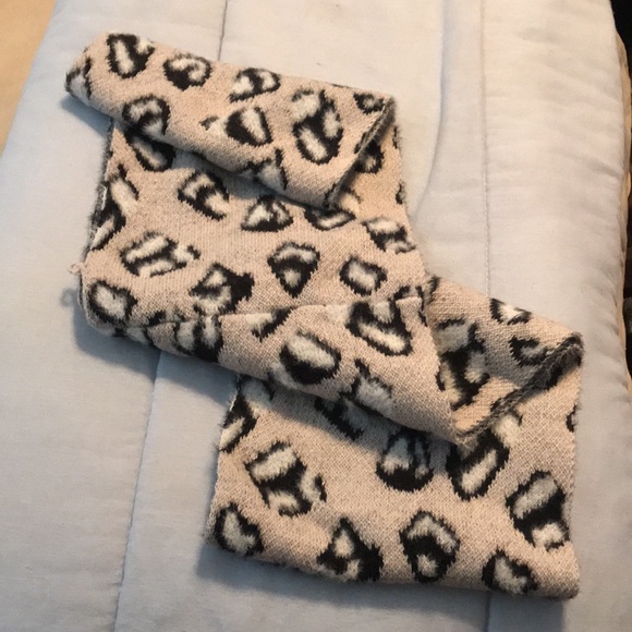 Infinity Scarf - NWOT - Picture 2 of 2